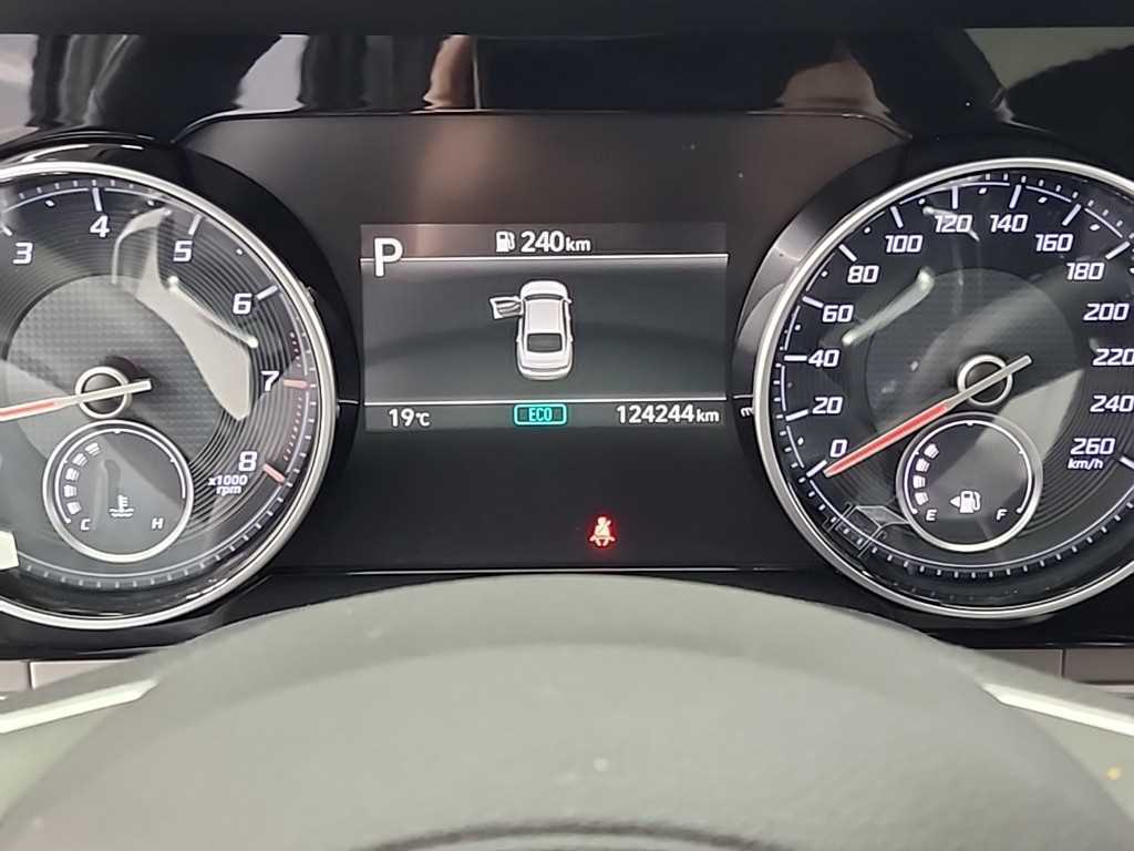 HYUNDAI Grandeur - Vista 6