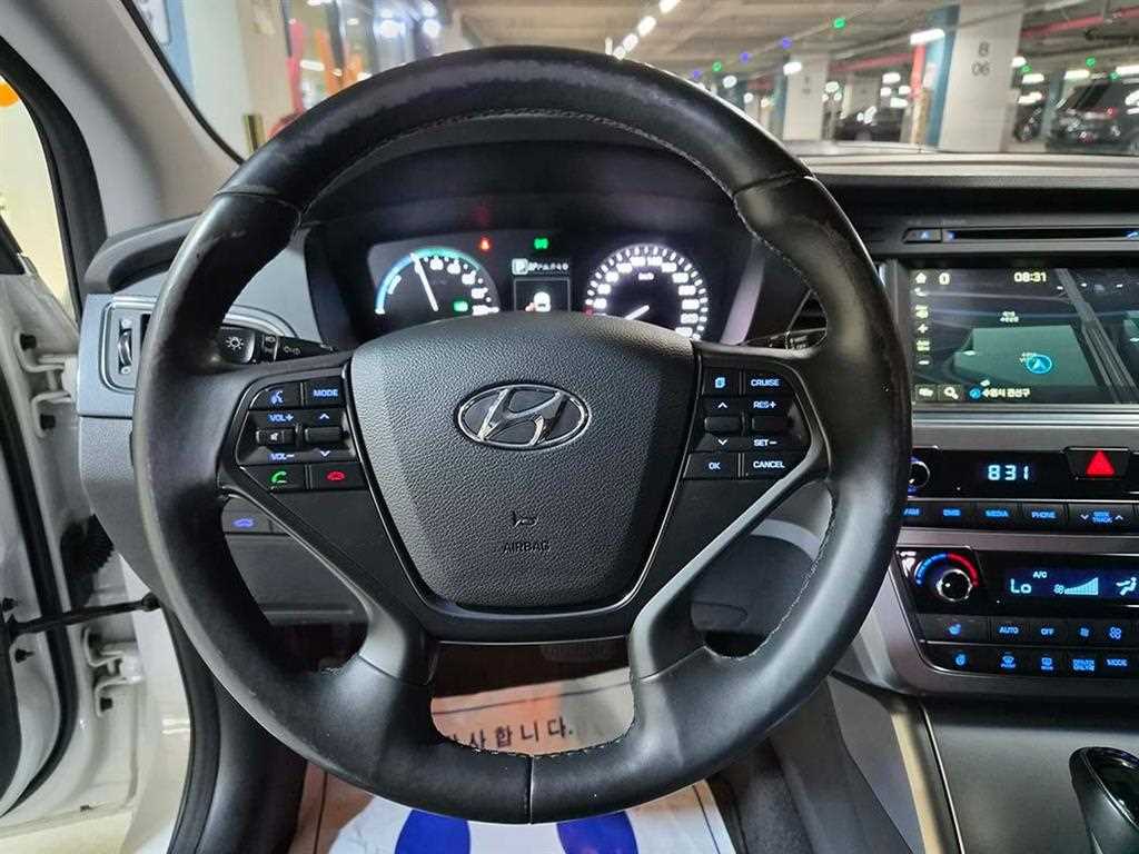 HYUNDAI Sonata - Vista 8