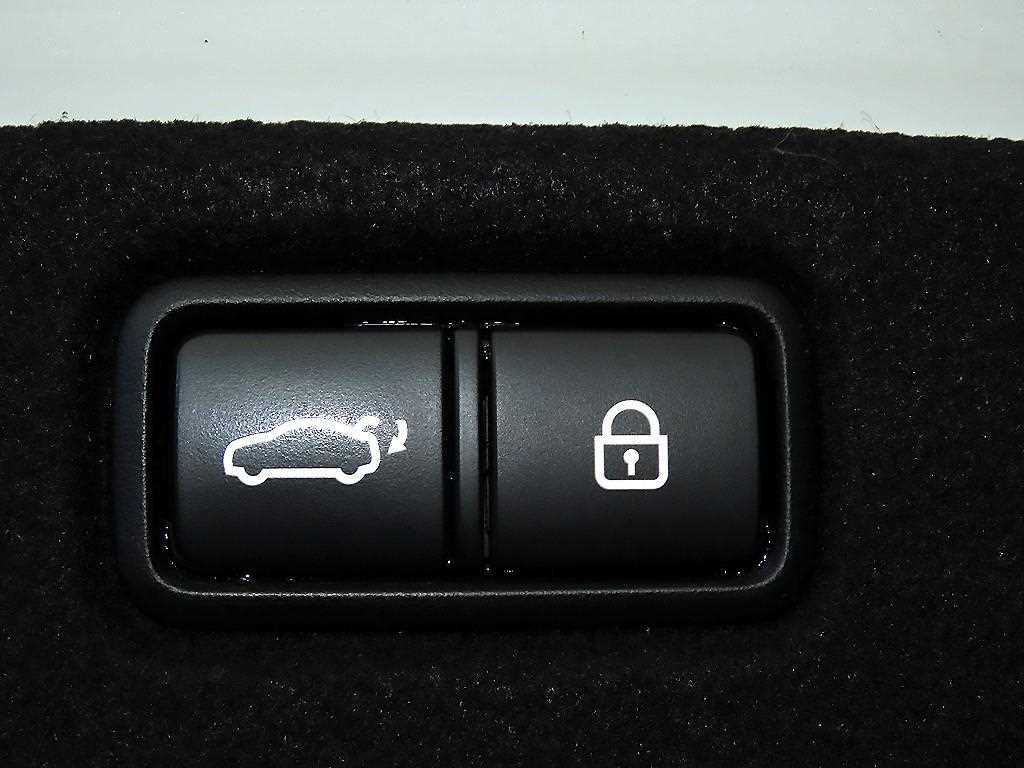 HYUNDAI Grandeur 2018 Blanco - Importación desde Corea - HF Imports Iquique - Foto 16