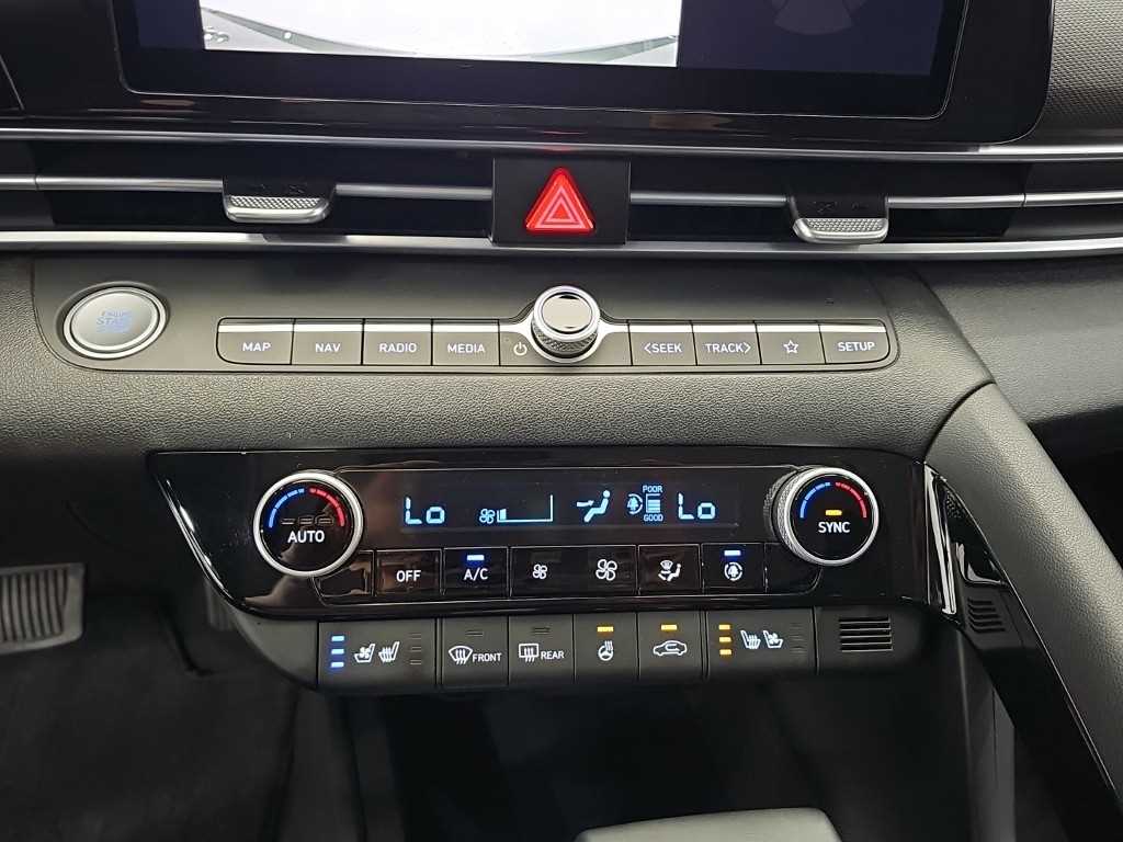 HYUNDAI Avante - Vista 10