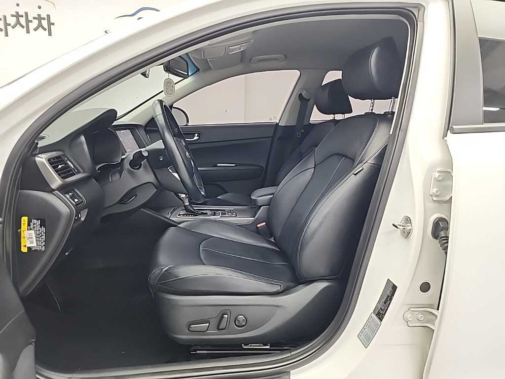 KIA K5 - Vista 11