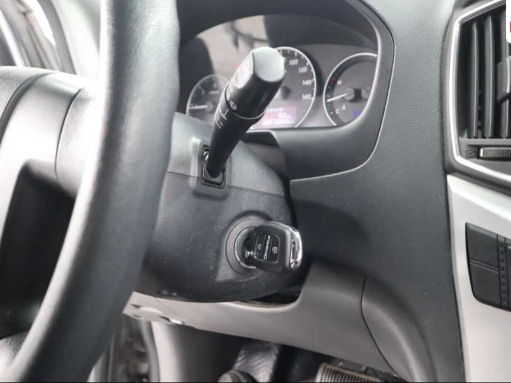 HYUNDAI Starex - Vista 10