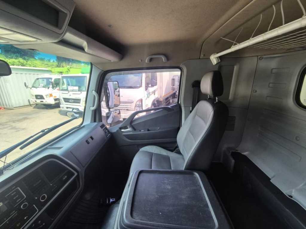 medium and large cargo truck 2019 Blanco - Importación desde Corea - HF Imports Iquique - Foto 16