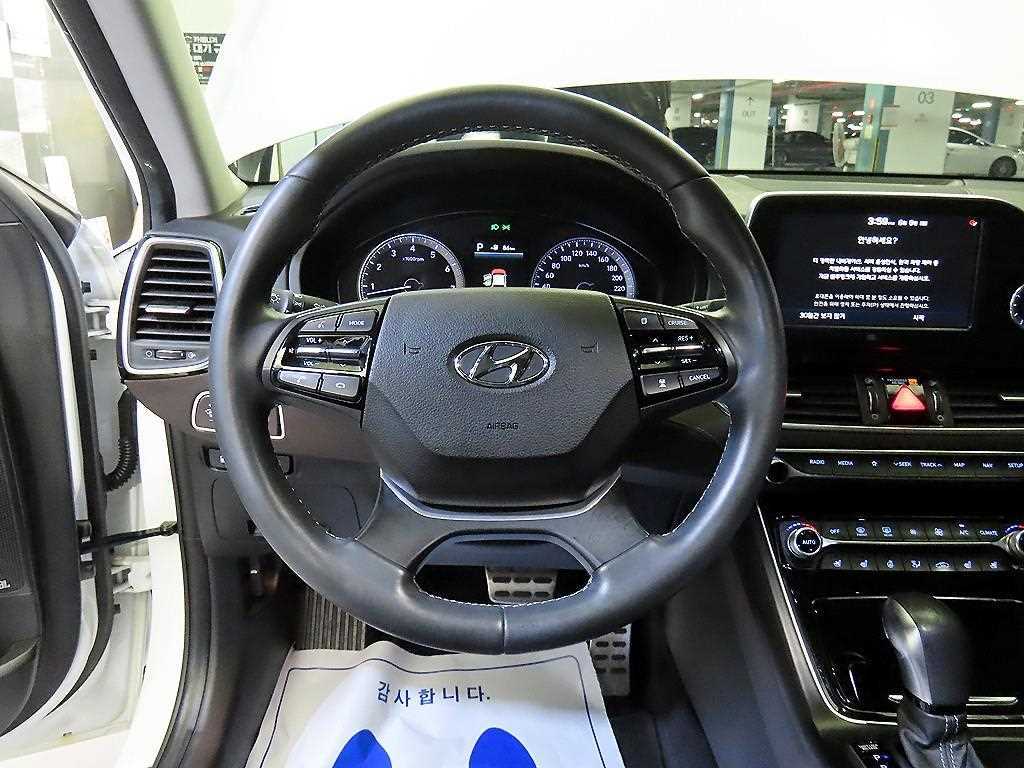 HYUNDAI Grandeur - Vista 8