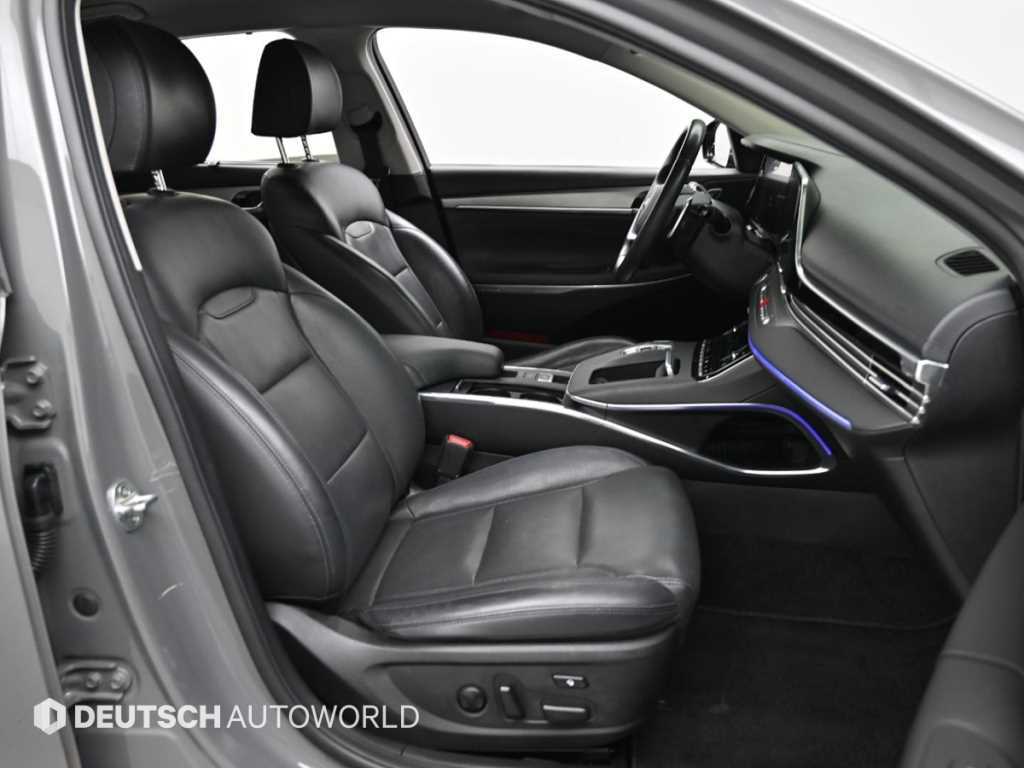 HYUNDAI Grandeur - Vista 10