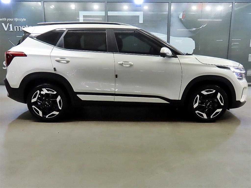 KIA Seltos - Vista 4