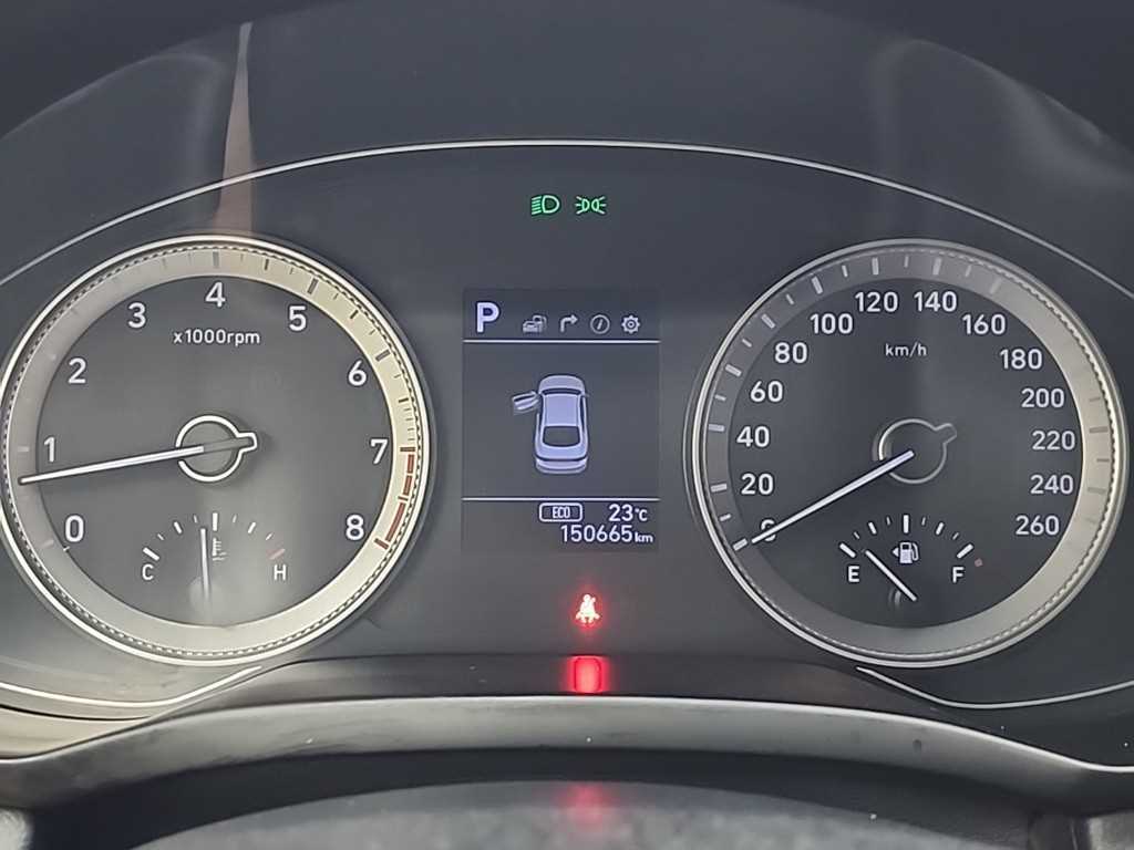 HYUNDAI Grandeur - Vista 6