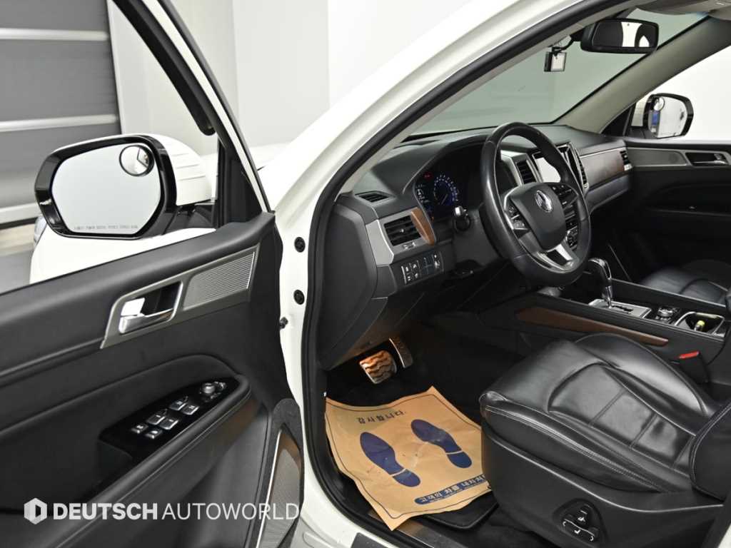 Ssangyong Rexton - Vista 11