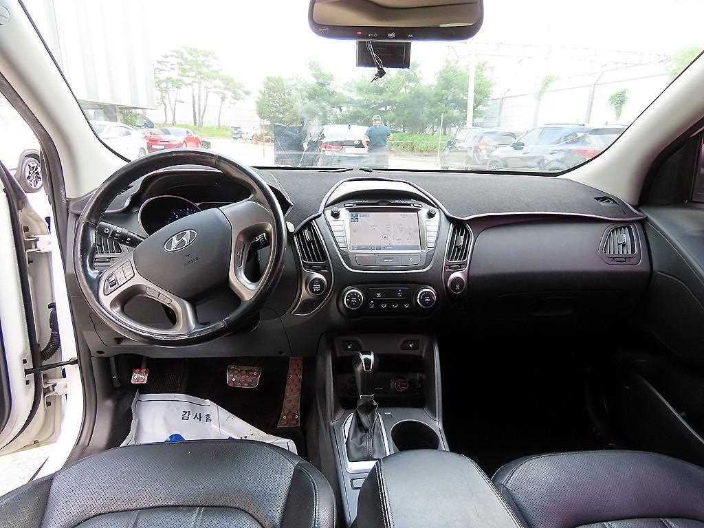 HYUNDAI Tucson - Vista 7