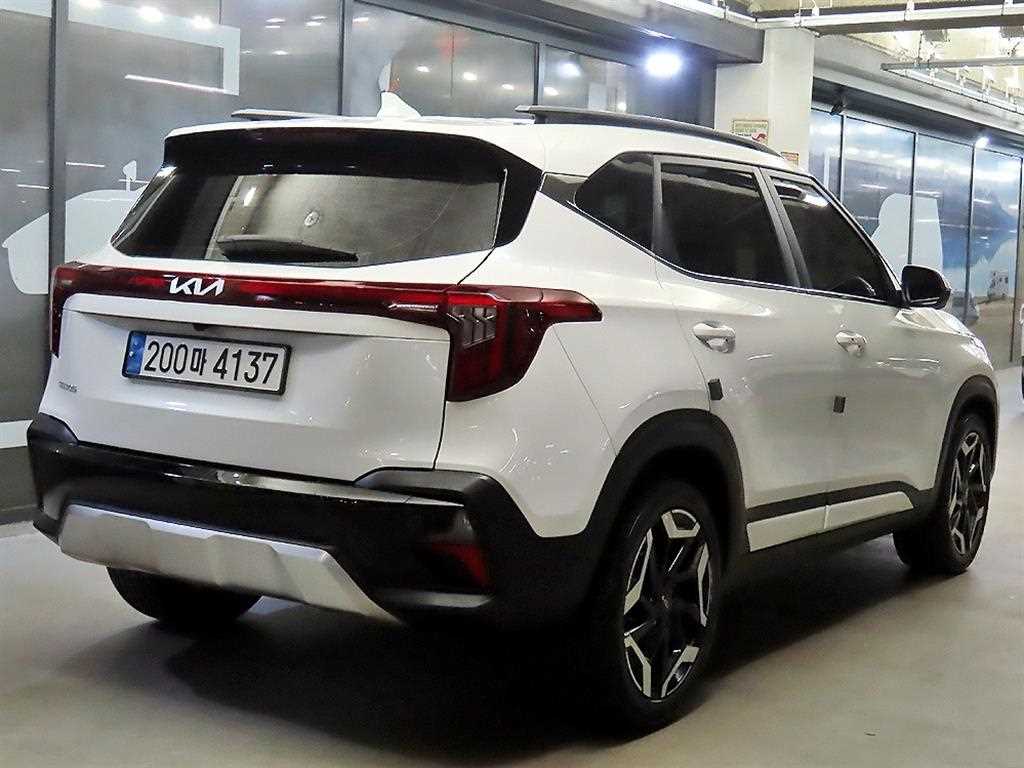 KIA Seltos - Vista 5