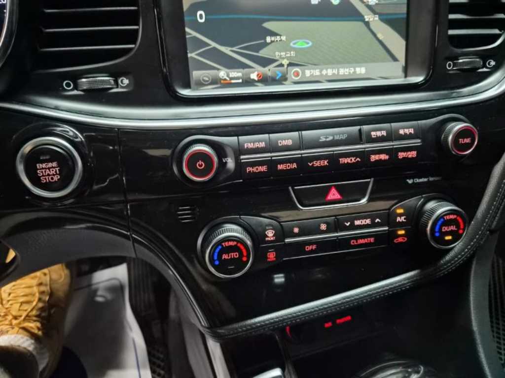 KIA K5 - Vista 10