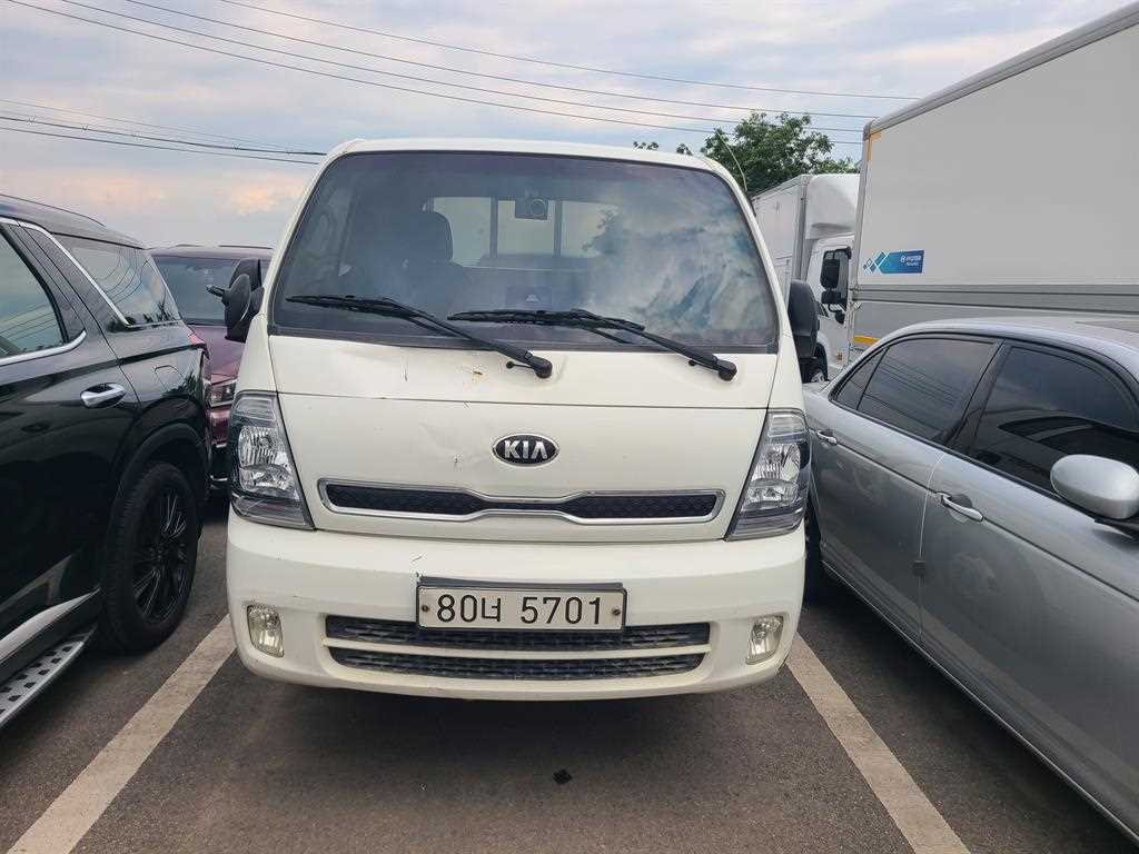 Small Truck Cargo (small) 2022 Blanco - Importación desde Corea - HF Imports Iquique - Foto 1