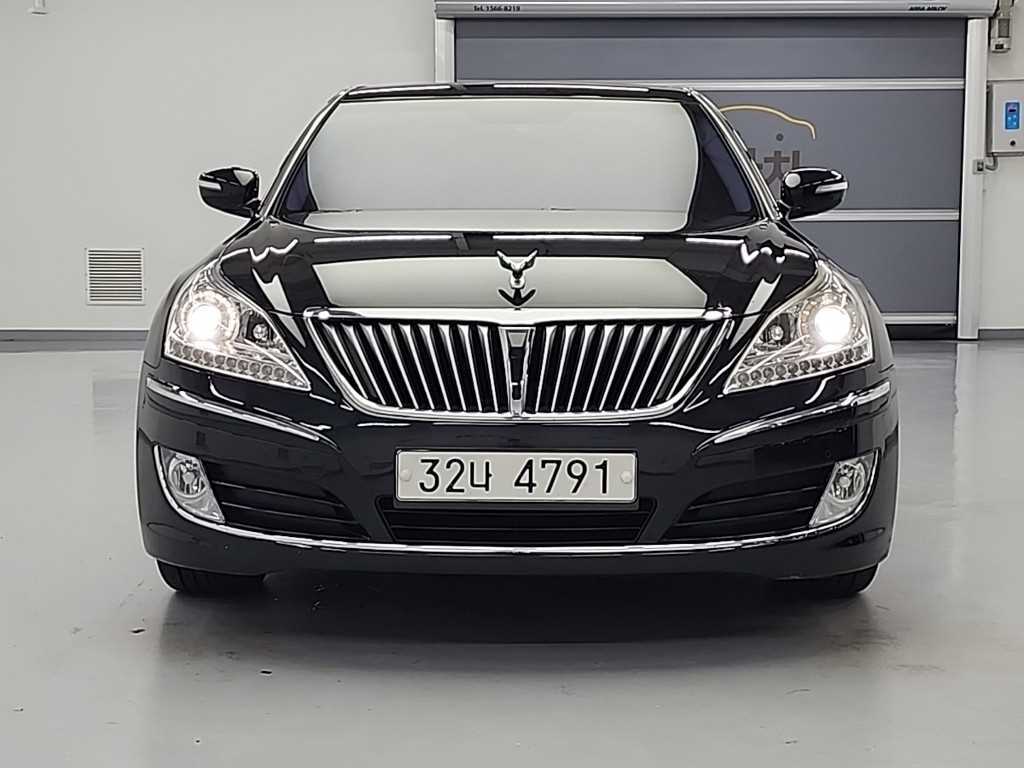 HYUNDAI Equus - Vista 2
