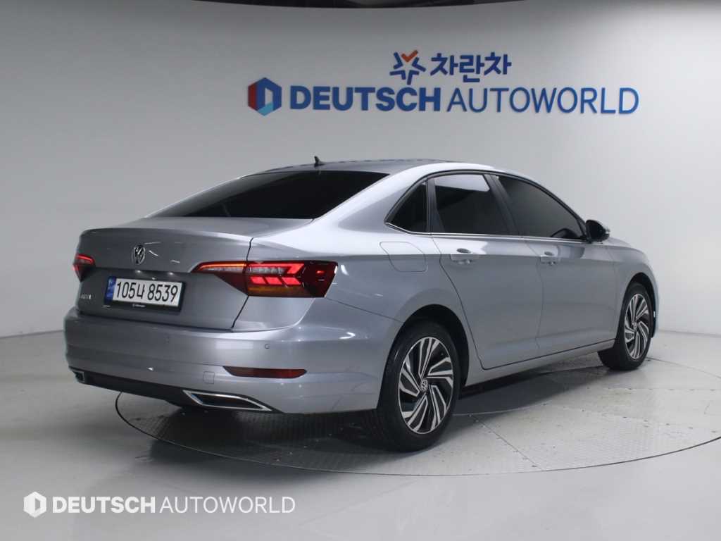 Volkswagen Jetta - Vista 2