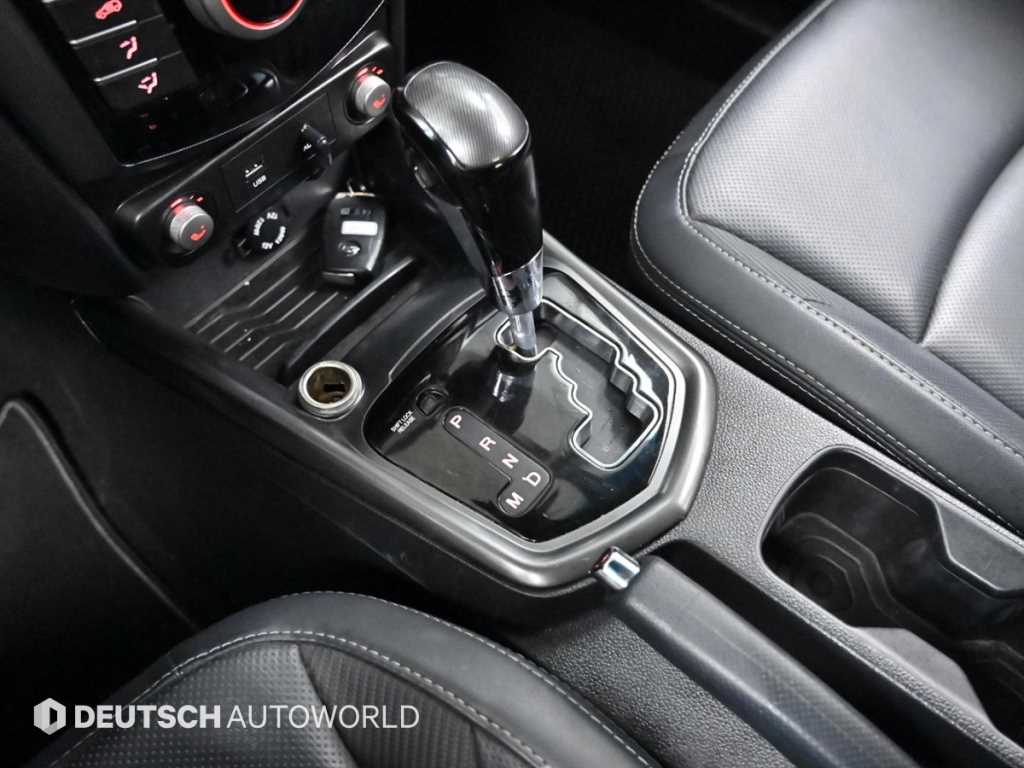Ssangyong Tivoli - Vista 9