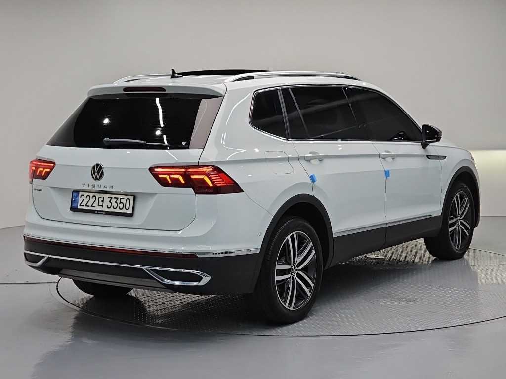 Volkswagen Tiguan - Vista 4