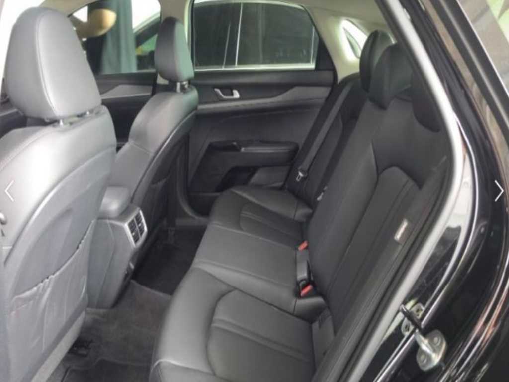 KIA K5 2024 Negro - Importación desde Corea - HF Imports Iquique - Foto 17