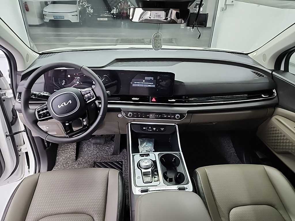 KIA Carnival - Vista 7