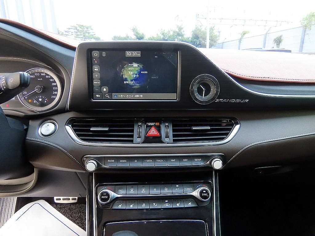 HYUNDAI Grandeur 2018 Blanco - Importación desde Corea - HF Imports Iquique - Foto 13
