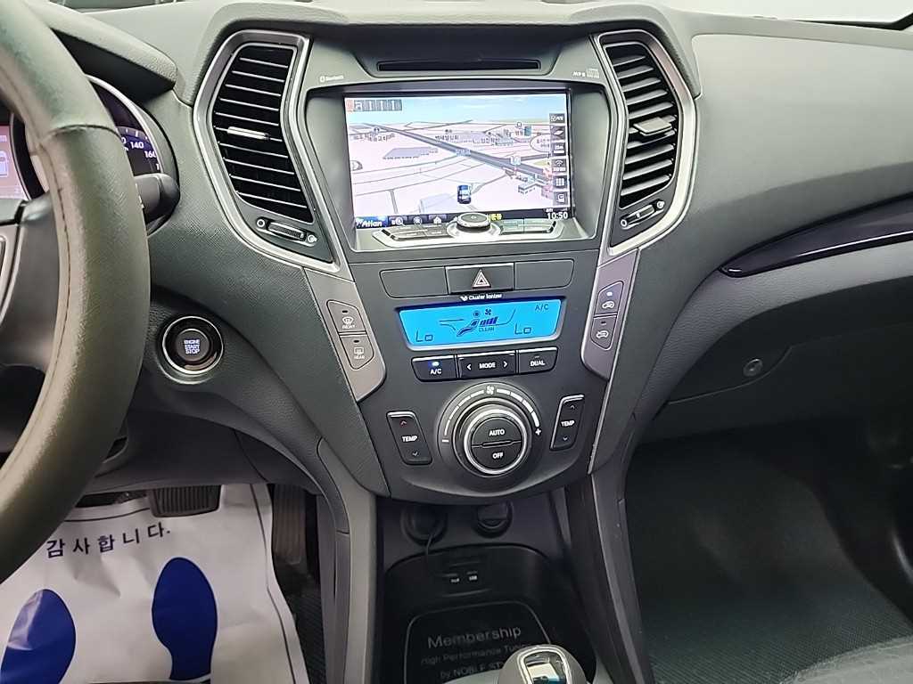 HYUNDAI Santa Fe - Vista 10
