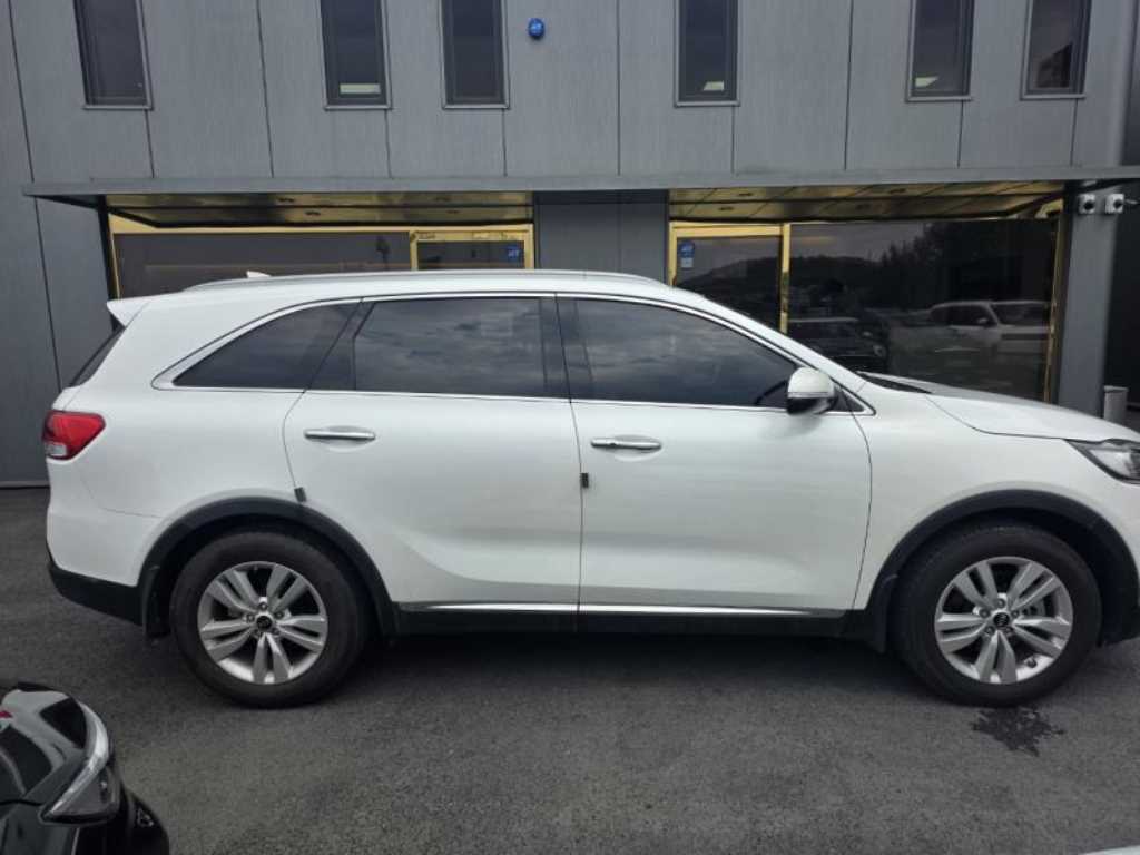 KIA Sorento - Vista 3