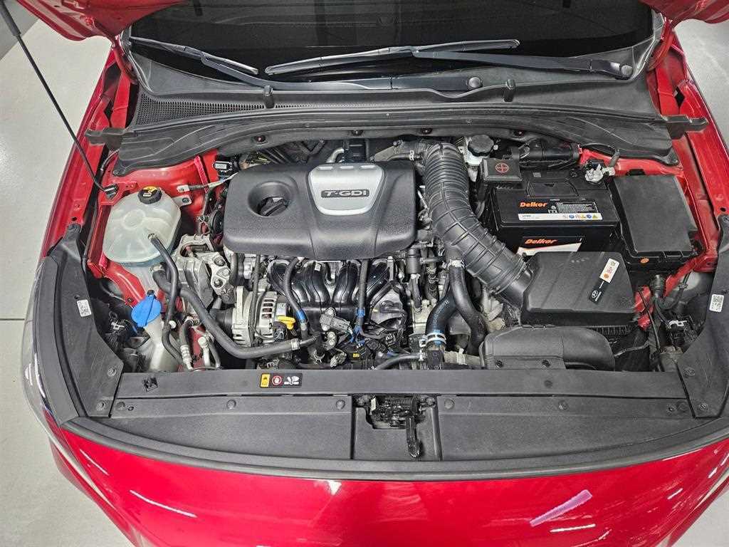 HYUNDAI i30 - Vista 7