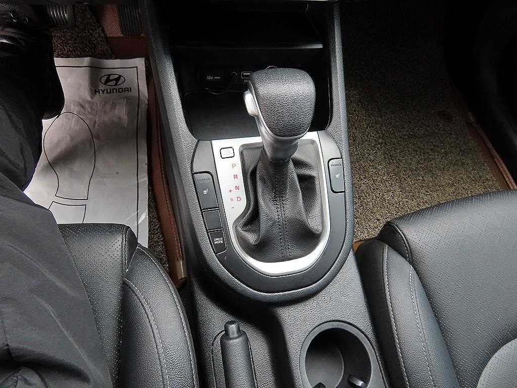 KIA K3 - Vista 10