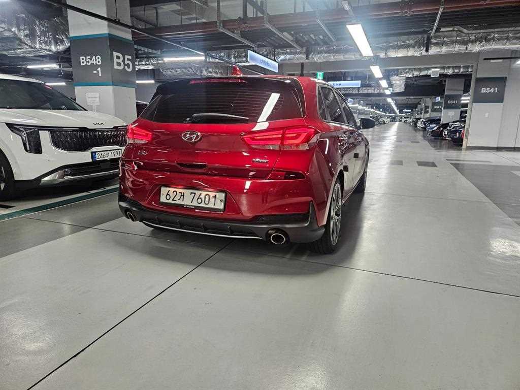 HYUNDAI i30 - Vista 3
