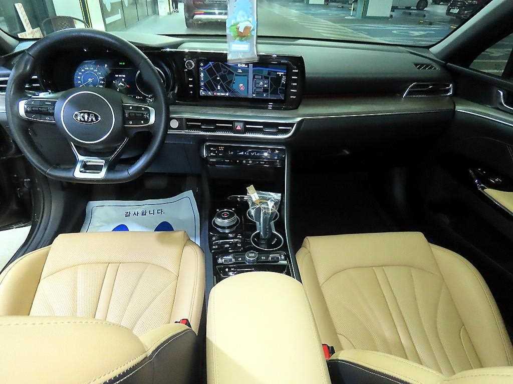 KIA K5 - Vista 10