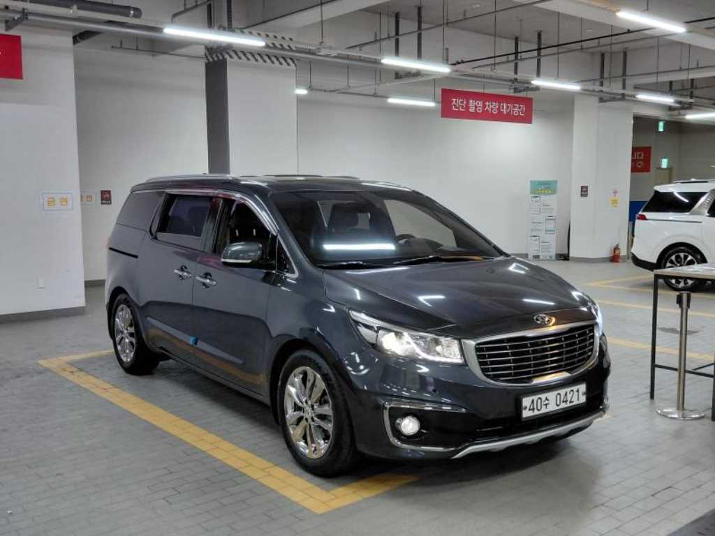 KIA Carnival 2016 Gris - Importación desde Corea - HF Imports Iquique - Foto 1