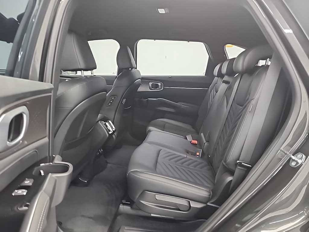 KIA Sorento - Vista 12