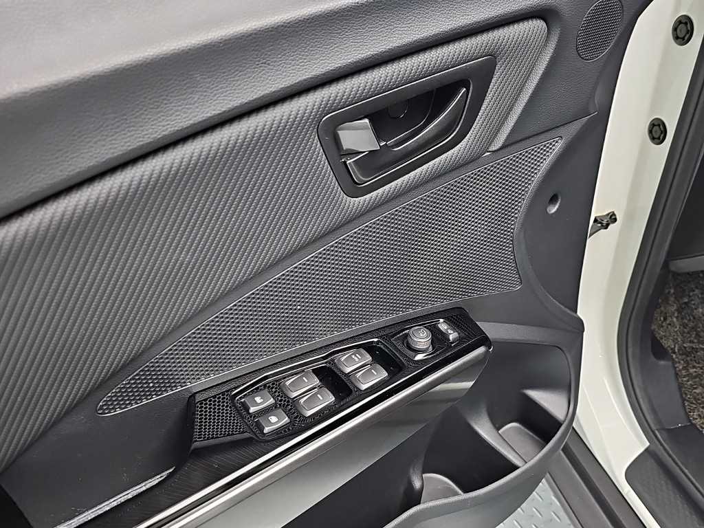 Ssangyong Tivoli 2021 Blanco - Importación desde Corea - HF Imports Iquique - Foto 15