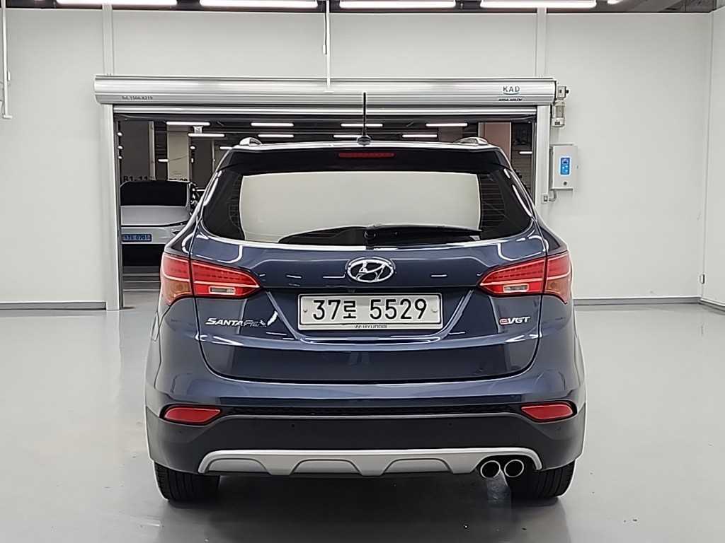 HYUNDAI Santa Fe - Vista 3