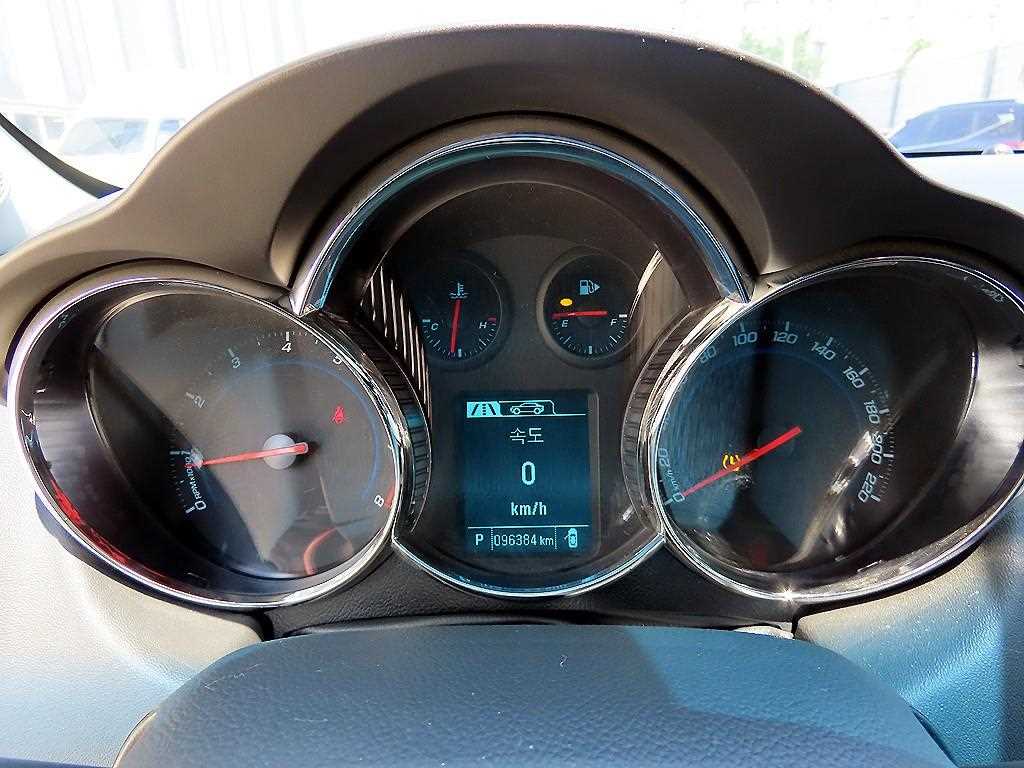 Chevrolet Cruise - Vista 9