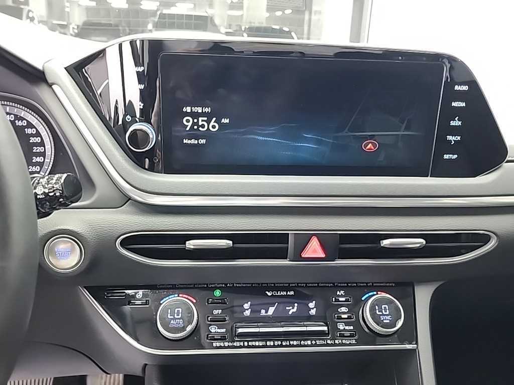 HYUNDAI Sonata - Vista 10