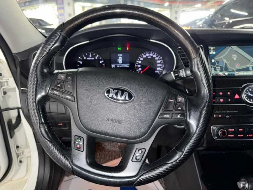 KIA K7 - Vista 8