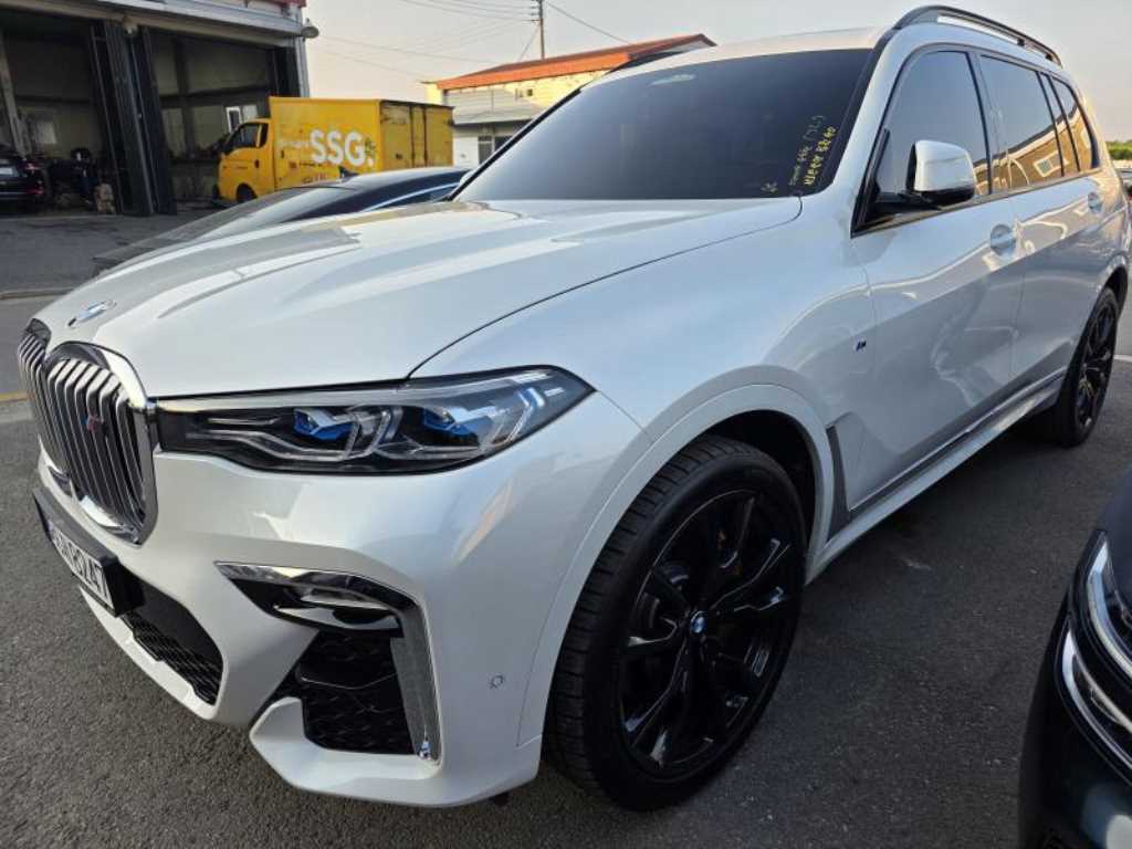 BMW X7 - Vista 3