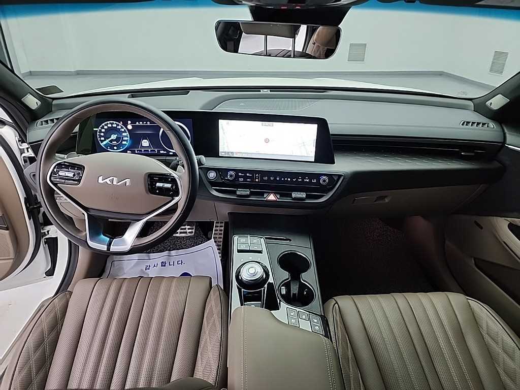 KIA K8 - Vista 7