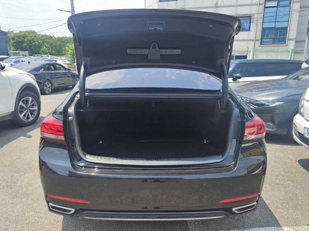 Genesis G80 - Vista 5