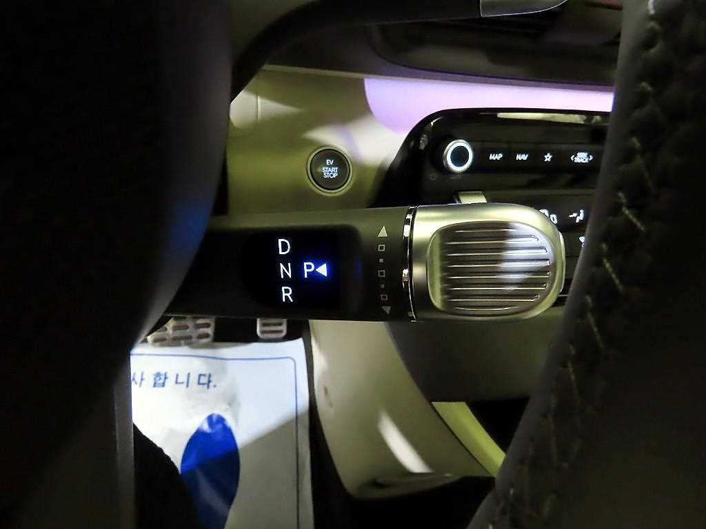 HYUNDAI Casper - Vista 12