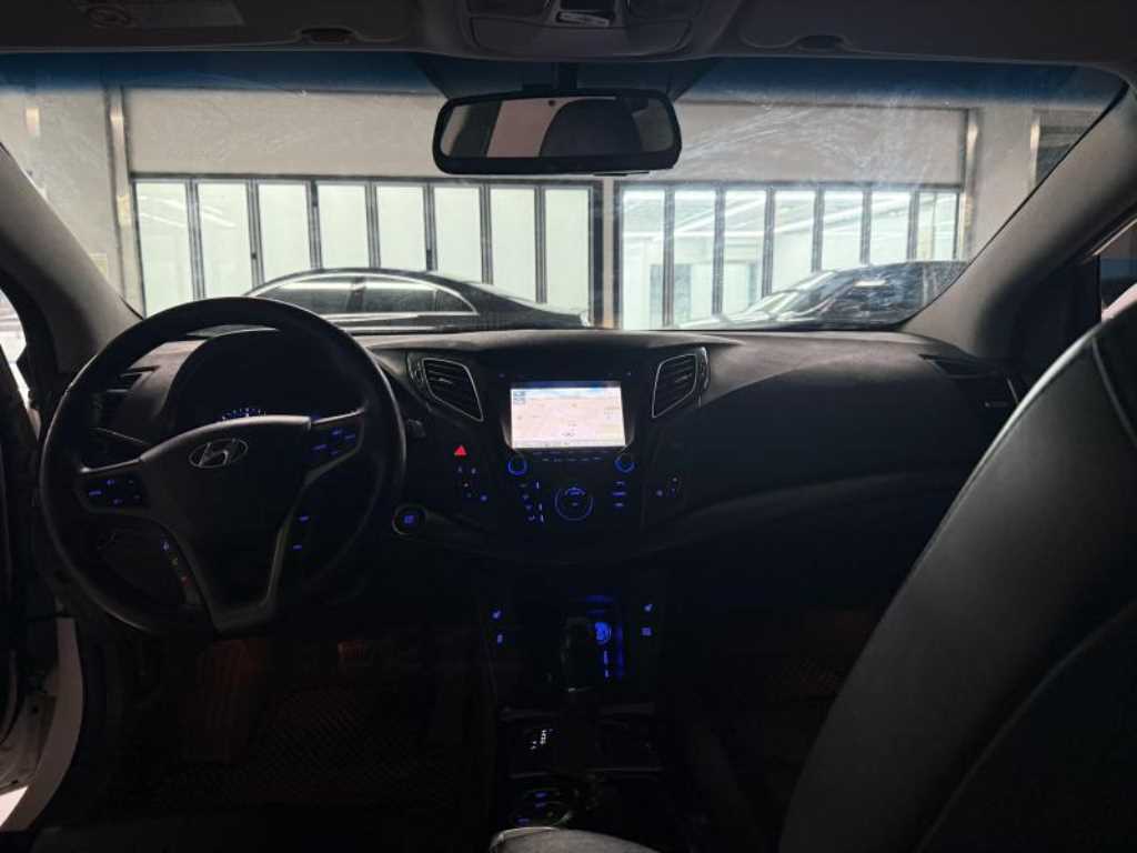 HYUNDAI i40 2012 Blanco - Importación desde Corea - HF Imports Iquique - Foto 14