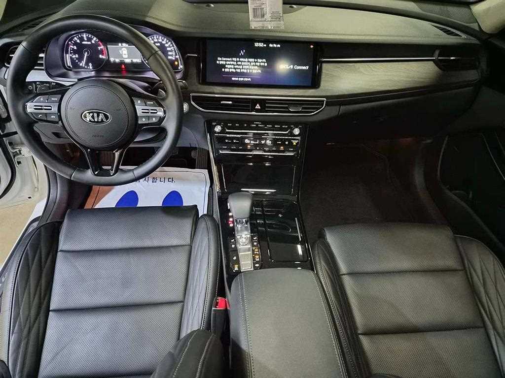 KIA K7 - Vista 10