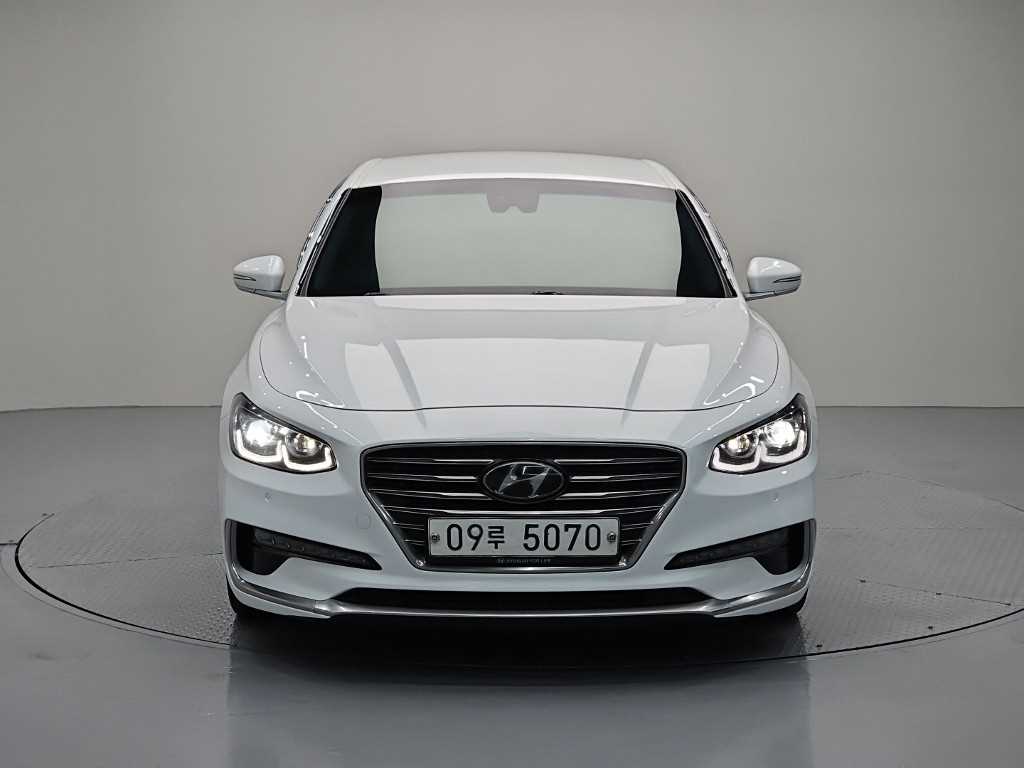 HYUNDAI Grandeur - Vista 2