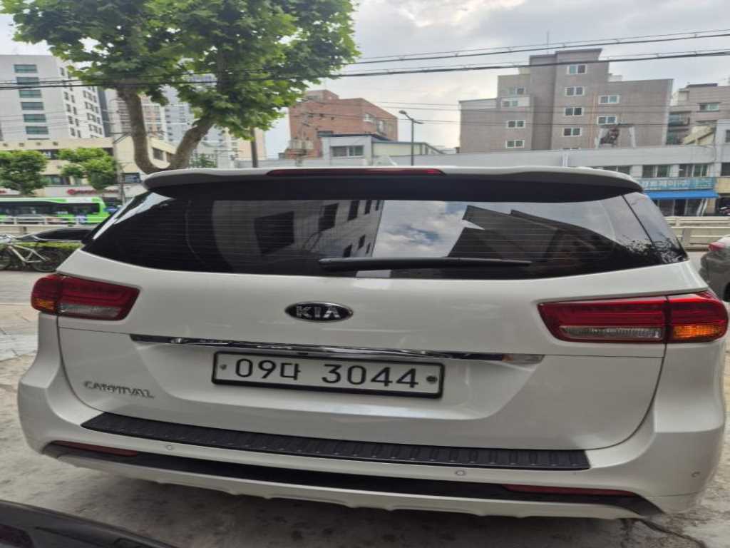 KIA Carnival - Vista 2