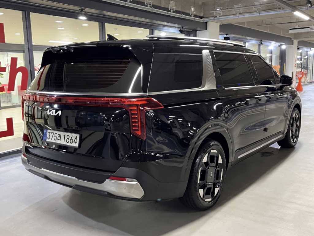KIA Carnival - Vista 3