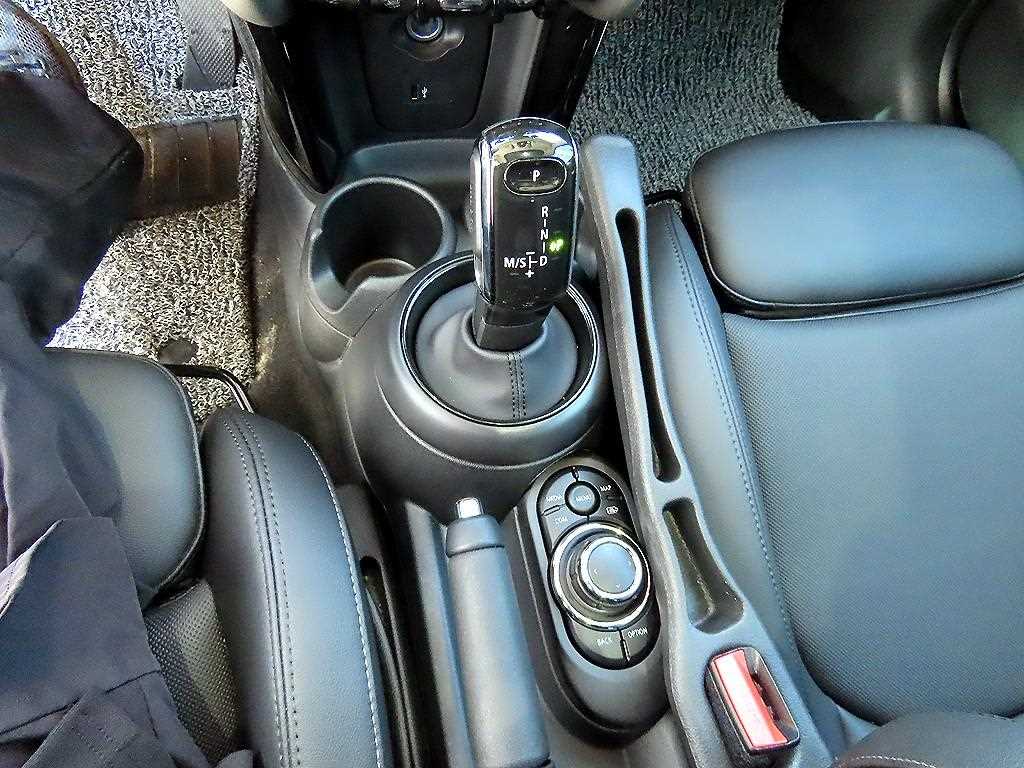 Mini Cooper - Vista 10