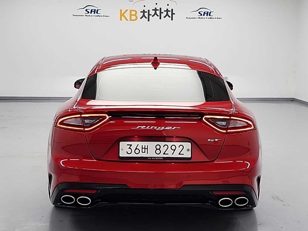 KIA Stinger - Vista 3