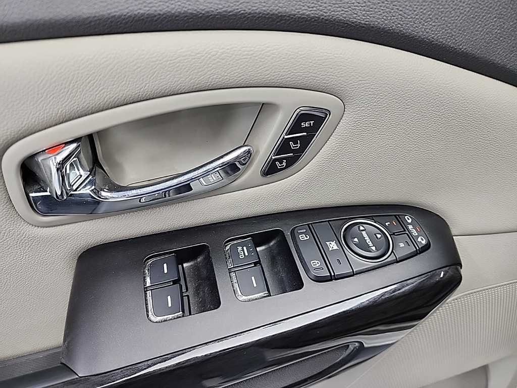 KIA Carnival 2016 Blanco - Importación desde Corea - HF Imports Iquique - Foto 19