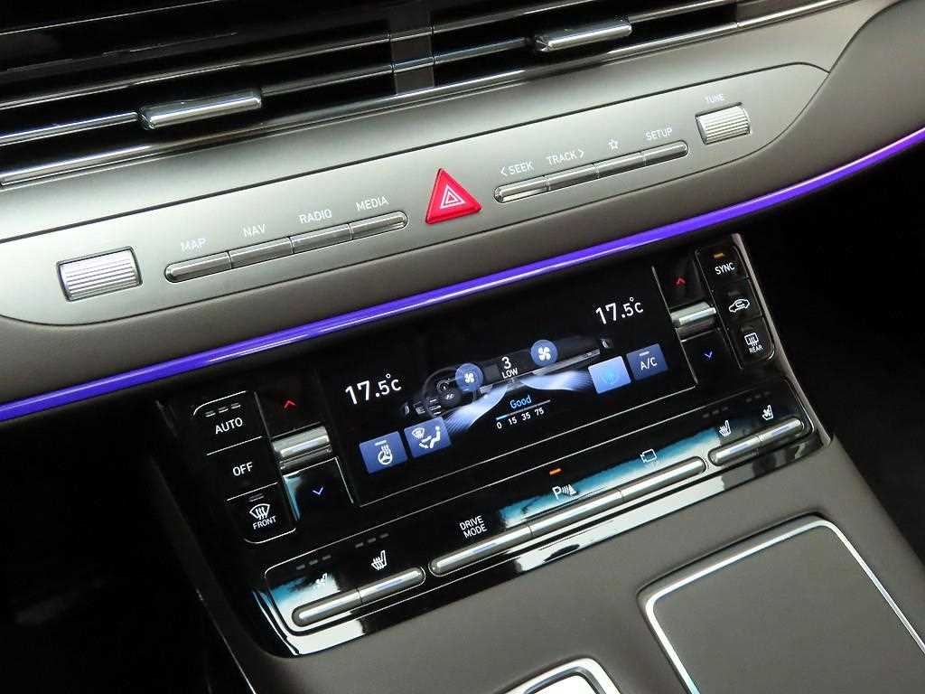 HYUNDAI Grandeur - Vista 9