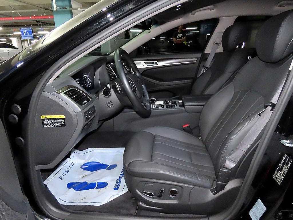 Genesis G80 - Vista 6